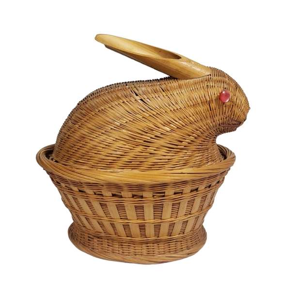 VTG Wicker Bamboo Bunny Rabbit Lidded Basket 10" Red Beady Eyes Easter Decor - Picture 1 of 8